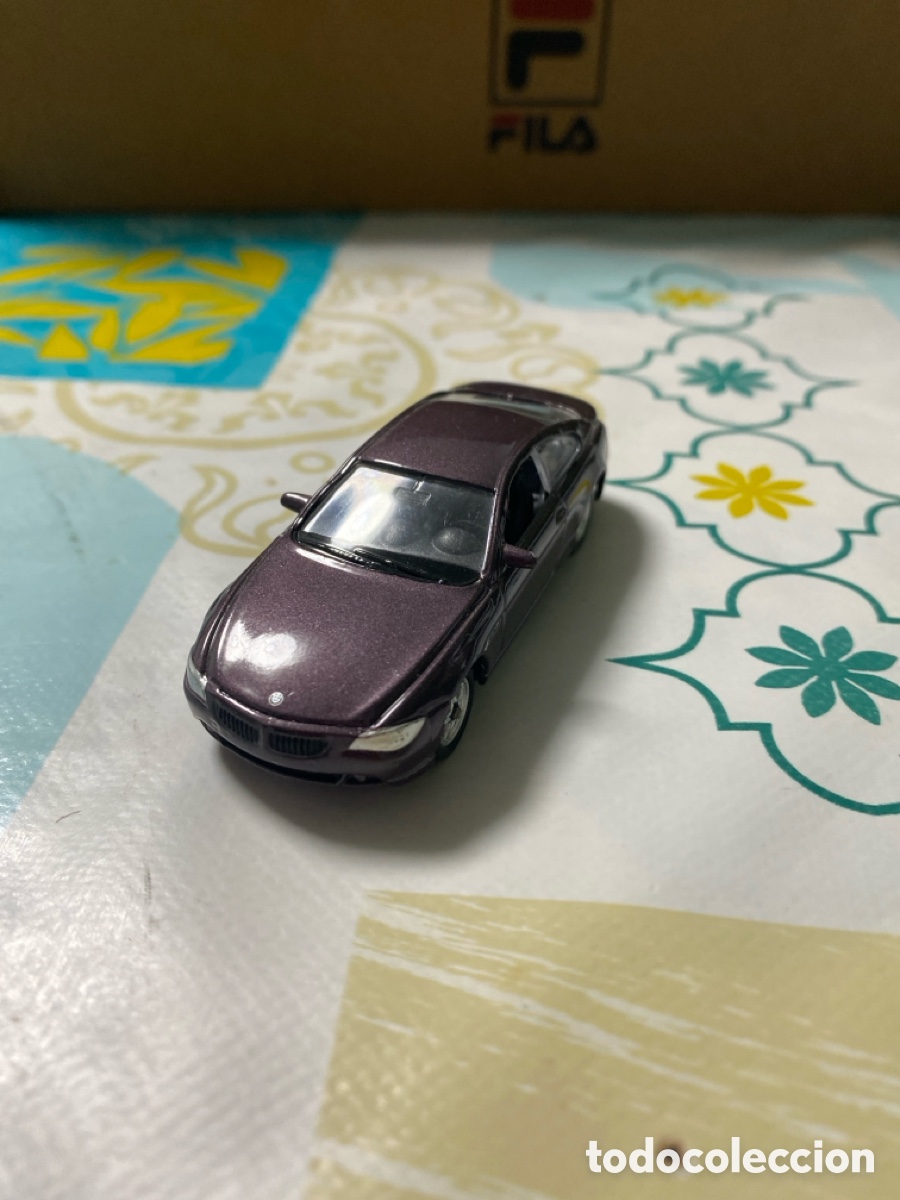 Coches a escala: Coche BMW 645 Ci escala 1:64 marca Welly