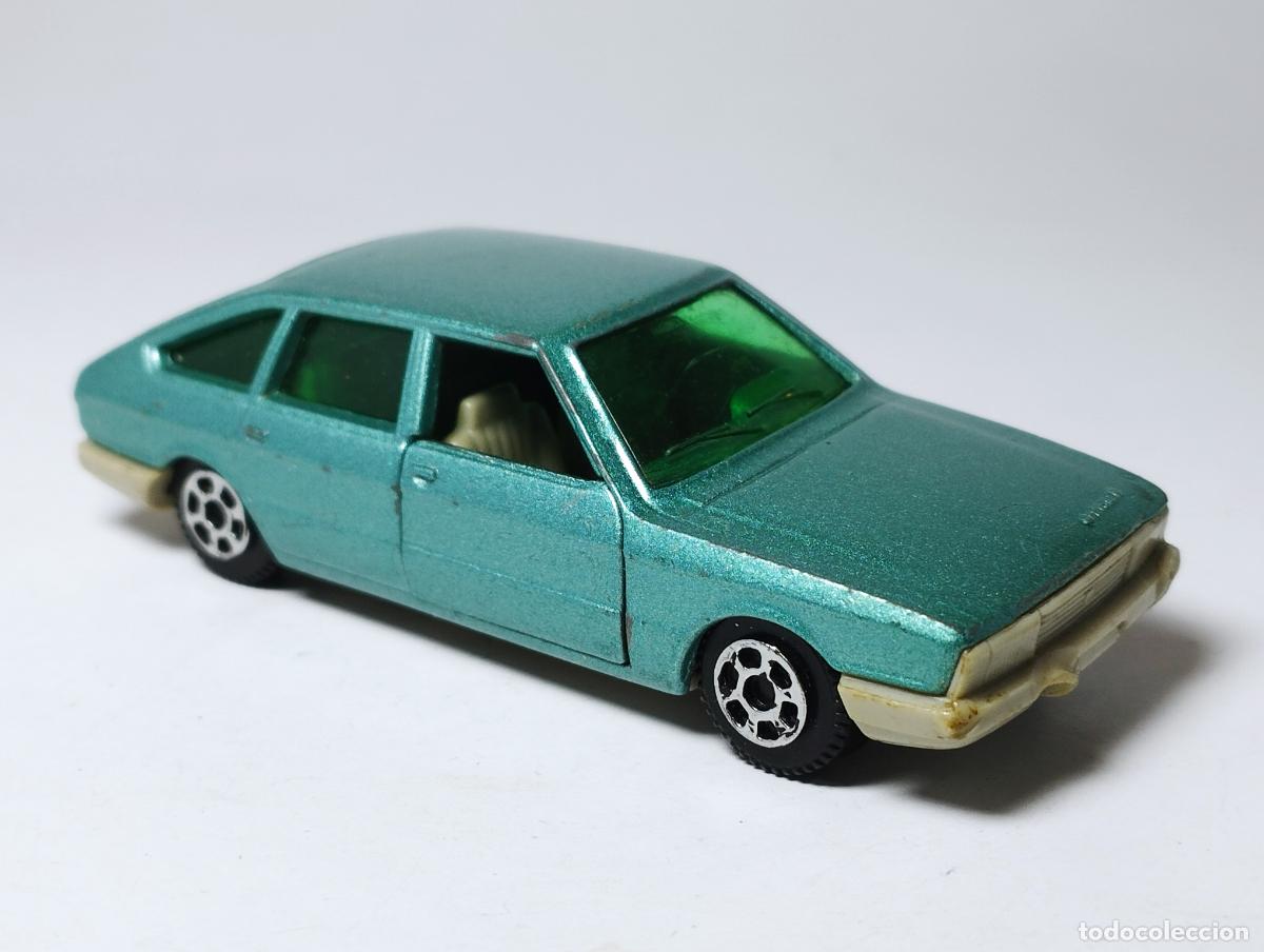 Coches a escala: CHYRSLER 150 DE PILEN CAR IN CHIC 1,64 BUENO