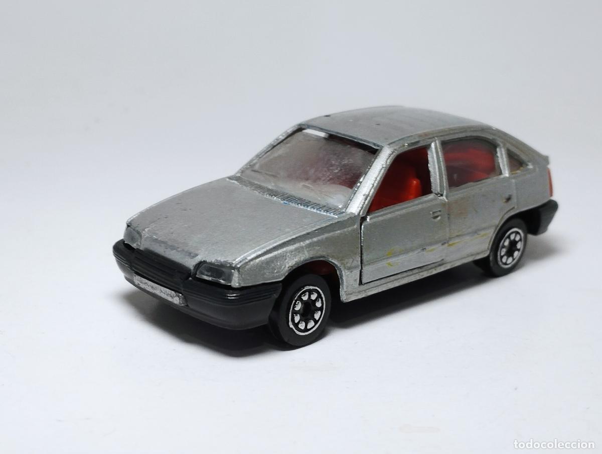 Coches a escala: OPEL KADETT GUISVAL CAMPEON 1,64 CON DEFECTO
