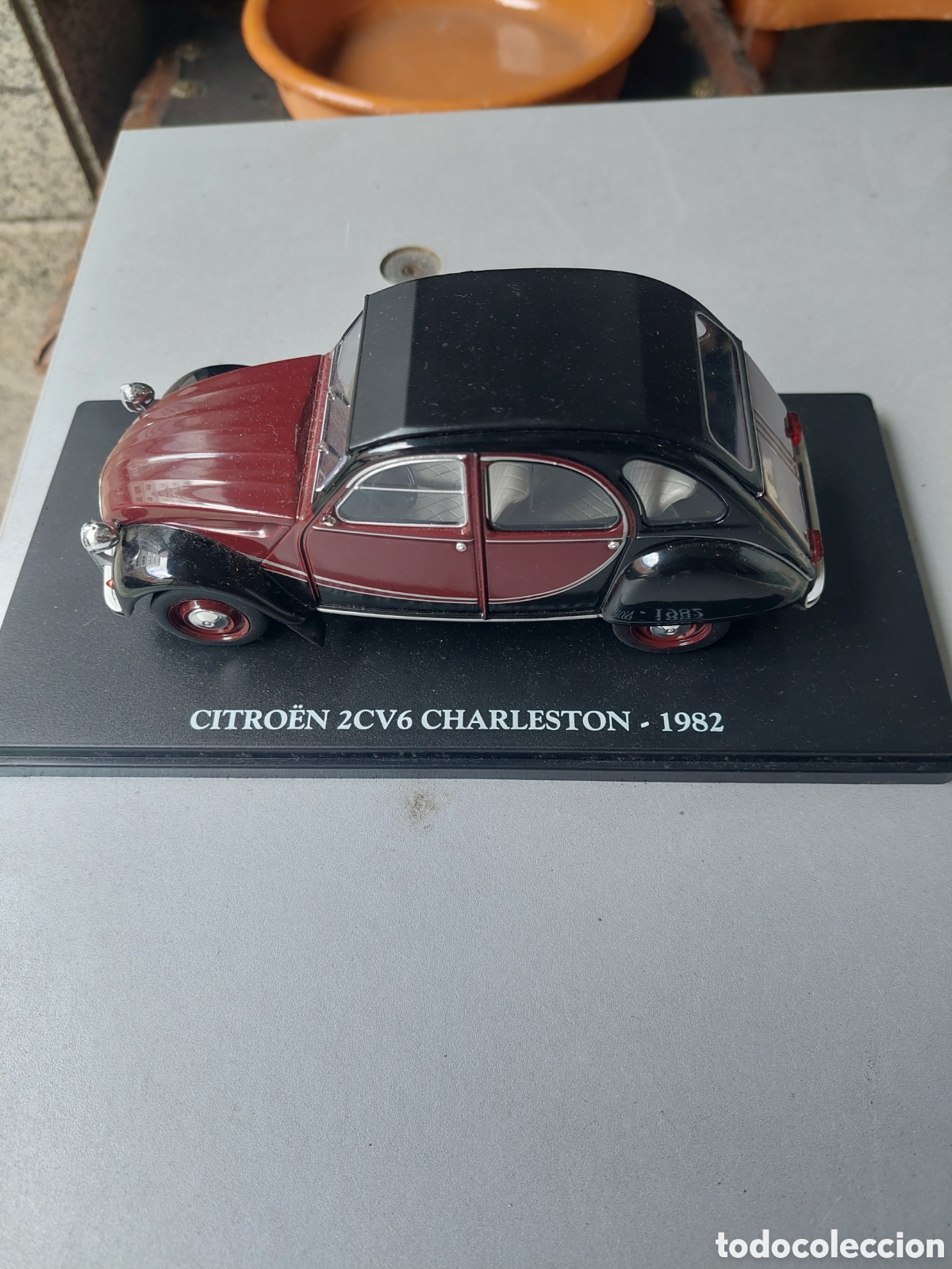Auto in scala: CITROEN 2 CV V 6 CHARKESTON 1982