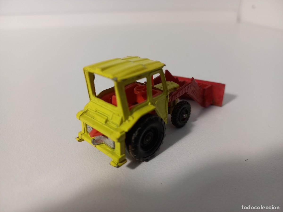 Coches a escala: CORGI JUNIORS &ndash; TRACTOR 3303. N&Uacute;M. 43 - Foto 2