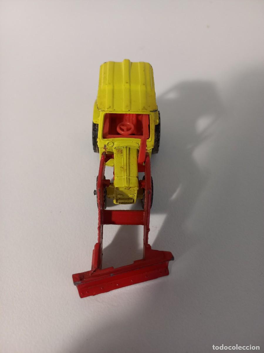 Coches a escala: CORGI JUNIORS &ndash; TRACTOR 3303. N&Uacute;M. 43 - Foto 3
