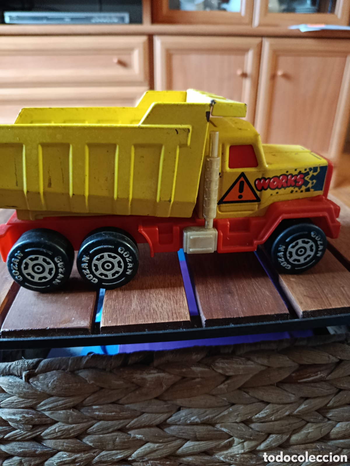 Coches a escala: Cami&oacute;n marca gozan amarillo - Foto 3