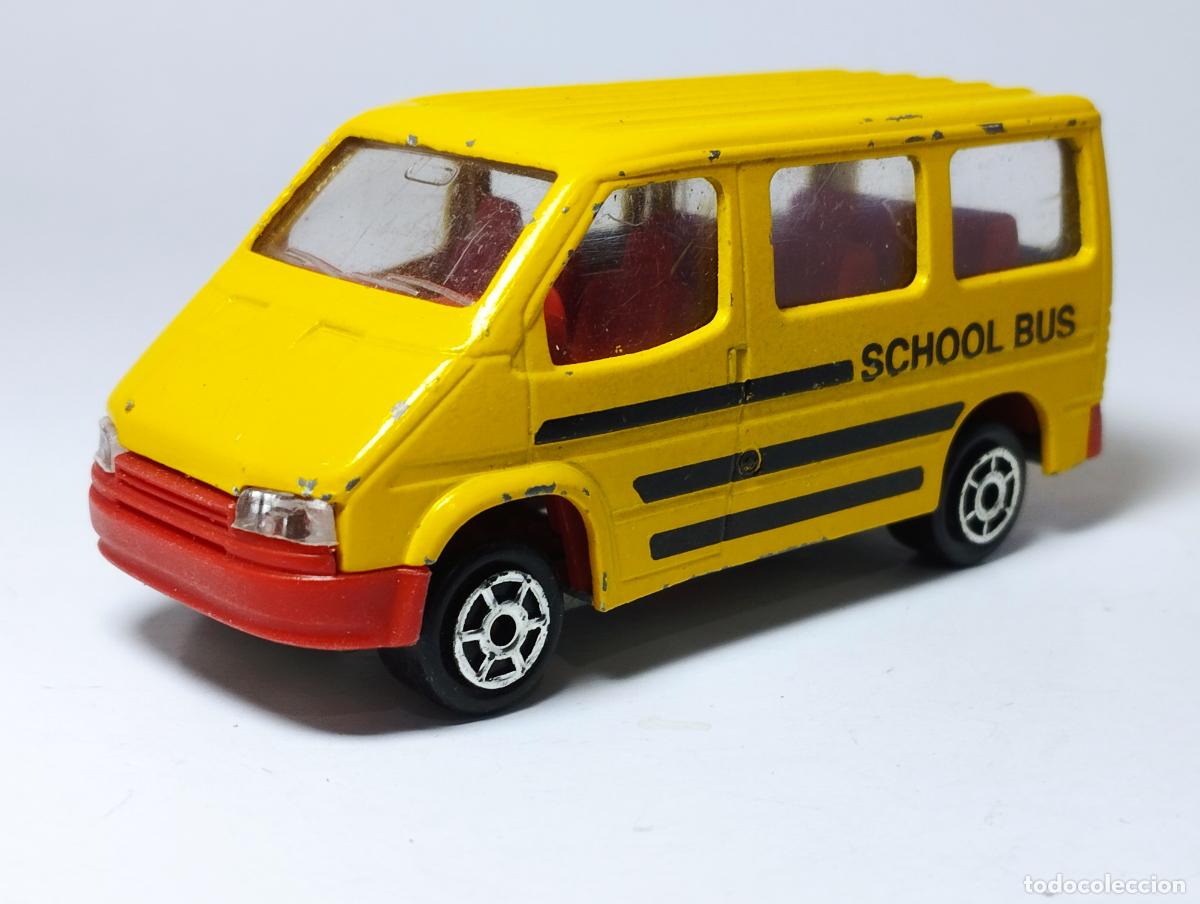 Coches a escala: ANTIGUA FURGONETA FORD TRANSIT SCHOOL BUS DE MAJORETTE 1,64 CON PUERTA LATERAL CORREDERA
