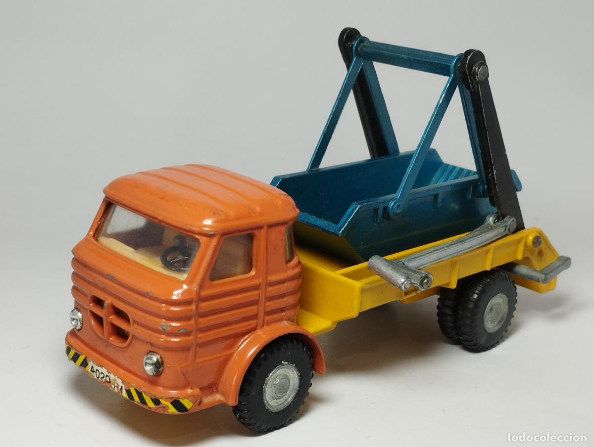 Coches a escala: CAMION PEGASO COMET EUROPA CABINA NARANJA CONTENEDOR OBRAS JOAL 1,50 MIRA DESCRIPCION