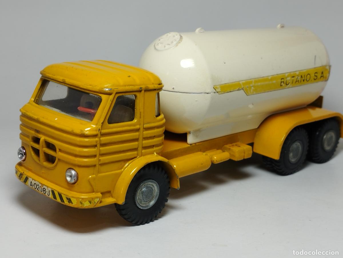 Coches a escala: PEGASO 1064 COMET EUROPA CISTERNA BUTANO DE JOAL 1,50
