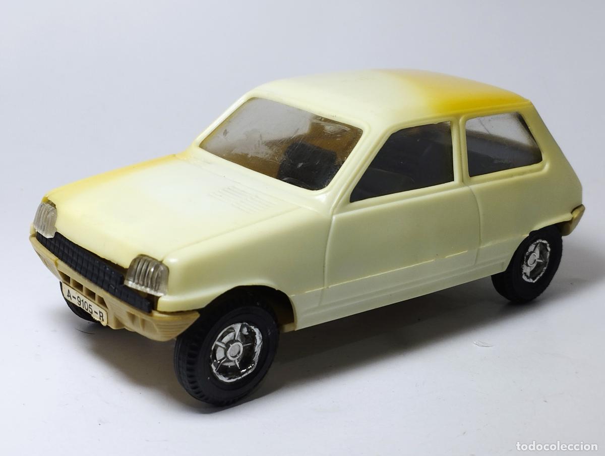 Voitures &agrave; l'&eacute;chelle: RENAULT 5 DE GOZAN CON DEFECTO MIRA DESCRIPCION