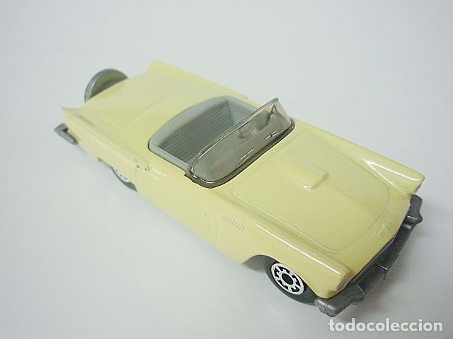 Coches a escala: MATCHBOX MB042 C * 42 FORD THUNDERBIRD DEL 1957 - Foto 2