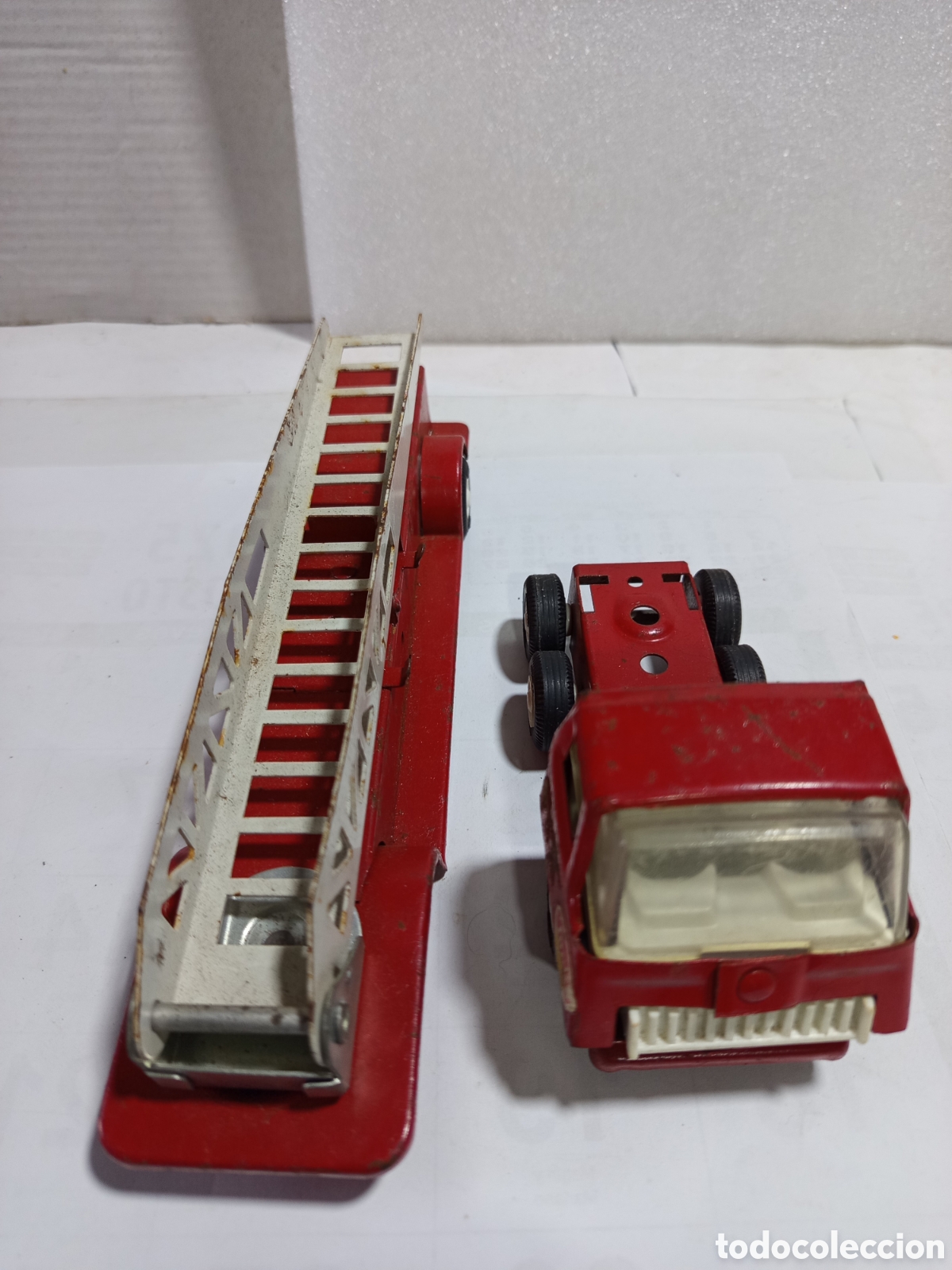 Coches a escala: Cami&oacute;n de bomberos Tonka - Foto 3