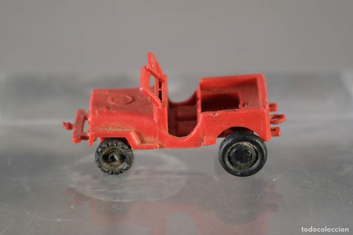 Coches a escala: COCHE JEEP EN MINIATURA DE PL&Aacute;STICO - Foto 1