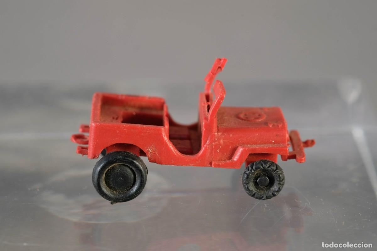 Coches a escala: COCHE JEEP EN MINIATURA DE PL&Aacute;STICO - Foto 3