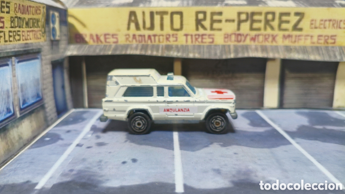 Coches a escala: MAJORETTE - Ambulance - Foto 4