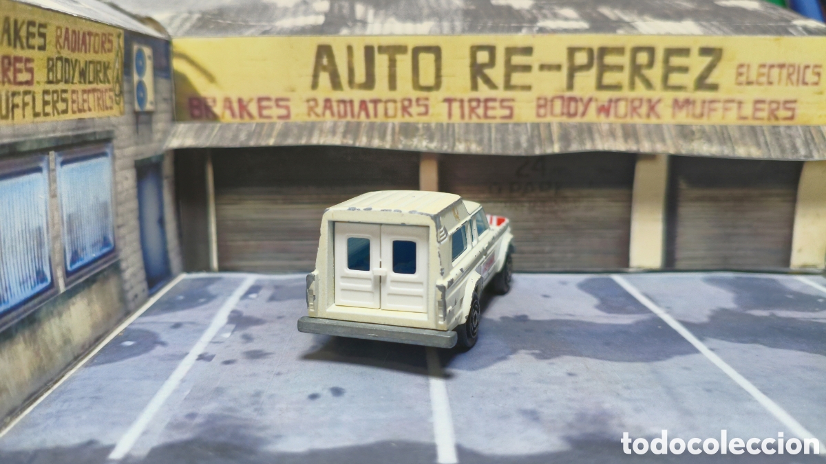 Coches a escala: MAJORETTE - Ambulance - Foto 2
