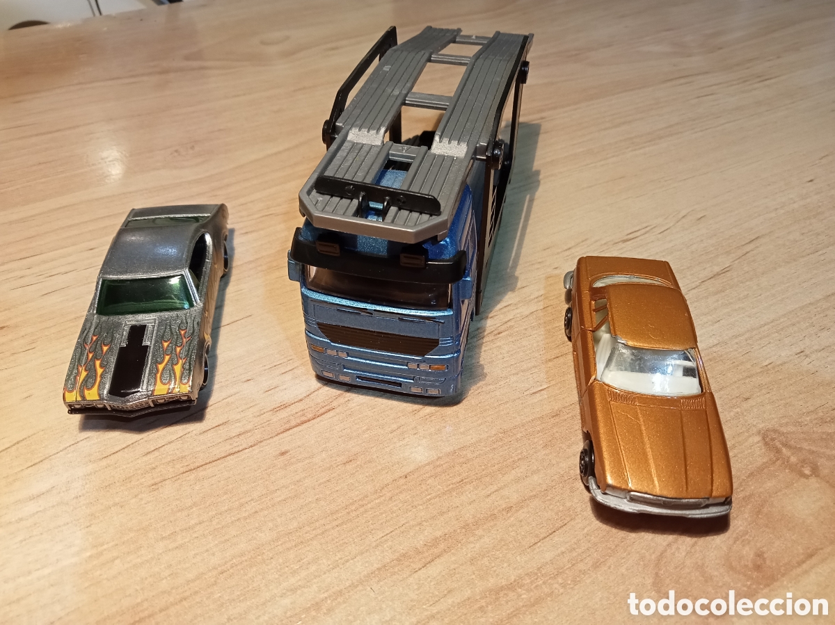Coches a escala: Lote de tres piezas.1/64 aprox. - Foto 2