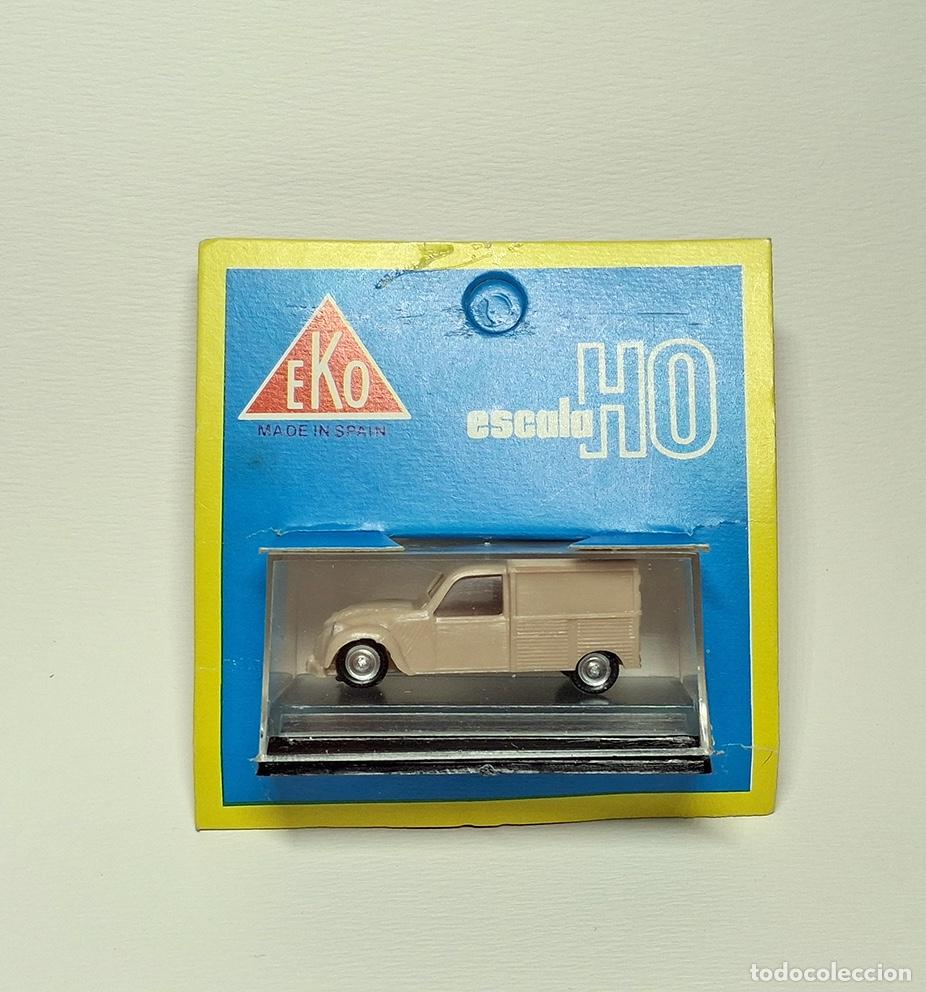 Coches a escala: Furgoneta Citro&euml;n 2V de Eko - Foto 1