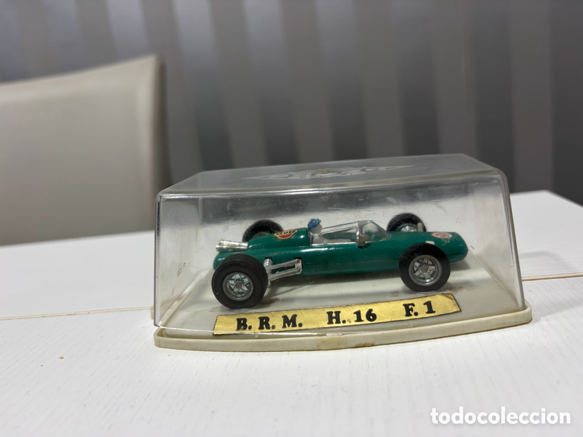 Auto in scala: B.R.M H16 F.1. Escala 1:43