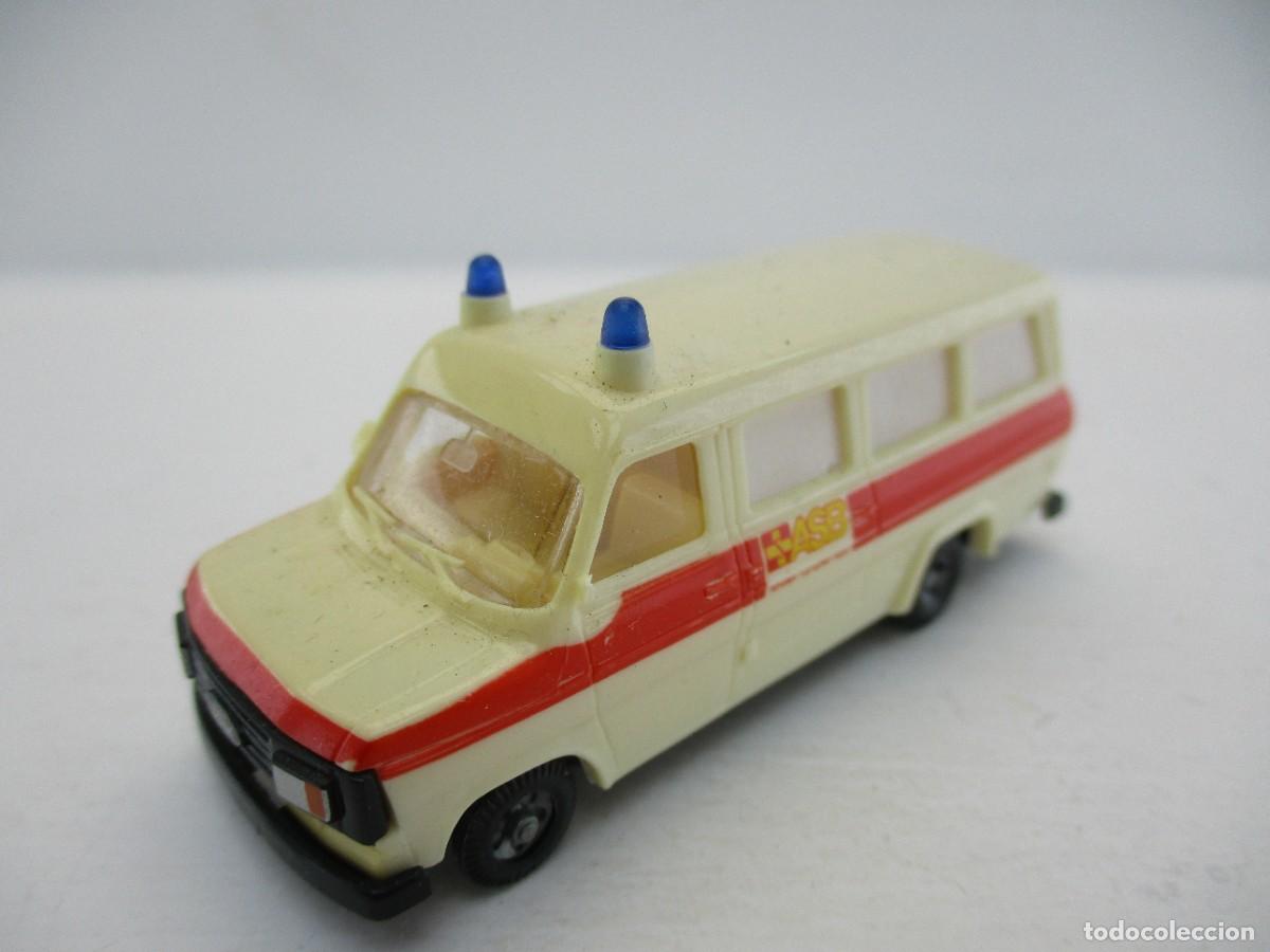 Coches a escala: COCHE ESCALA 1:87 REF C-3 - Foto 1