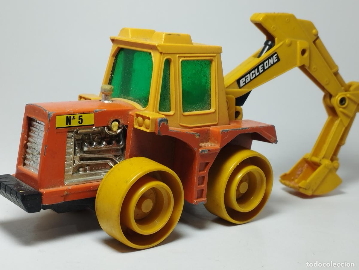 Coches a escala: GUISVAL DESGUACE RETROEXCAVADORA TRACTOR PALA EAGLE ONE SERIE MASTER ESCORPION ESCALA 1,53