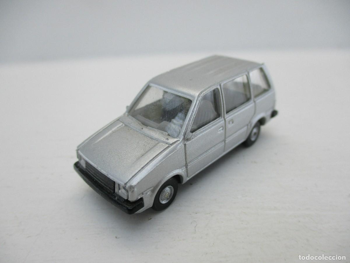 Coches a escala: COCHE ESCALA 1:87 REF B5 - Foto 1