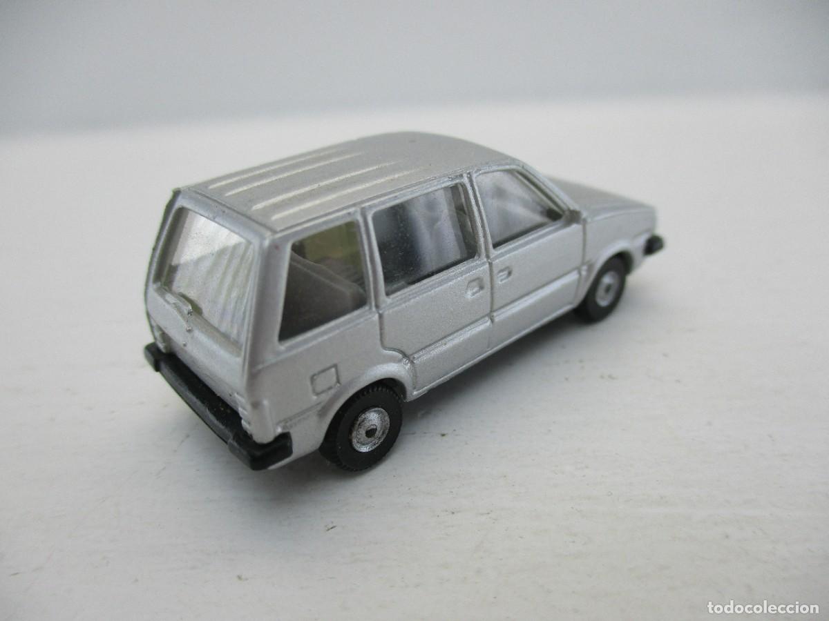 Coches a escala: COCHE ESCALA 1:87 REF B5 - Foto 2