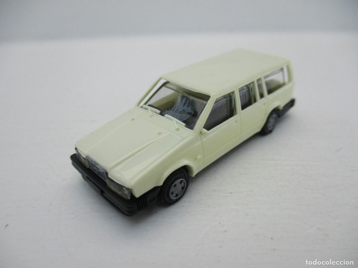 Coches a escala: COCHE ESCALA 1:87 REF B5 - Foto 1