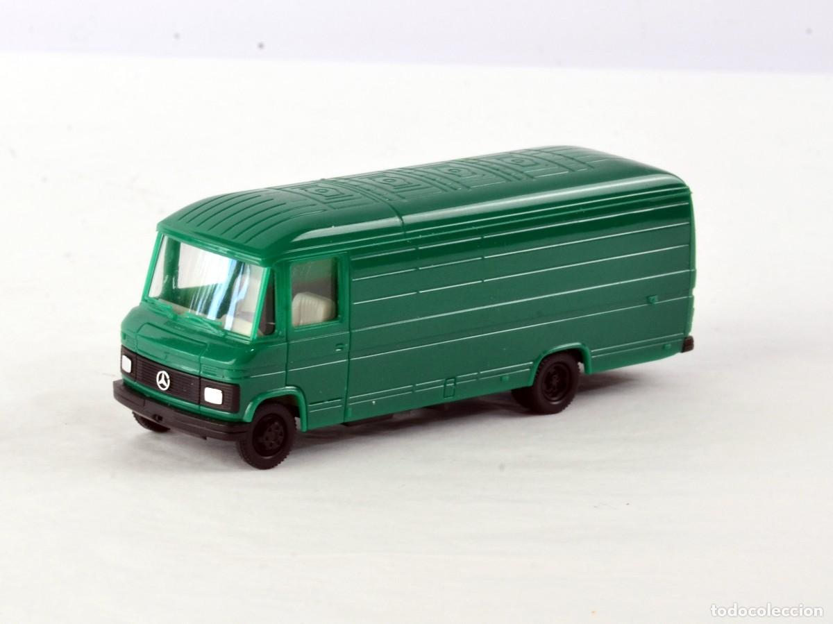 Coches a escala: Herpa Escala 1:87 H0 Mercedes Benz L508D Verde con Caja