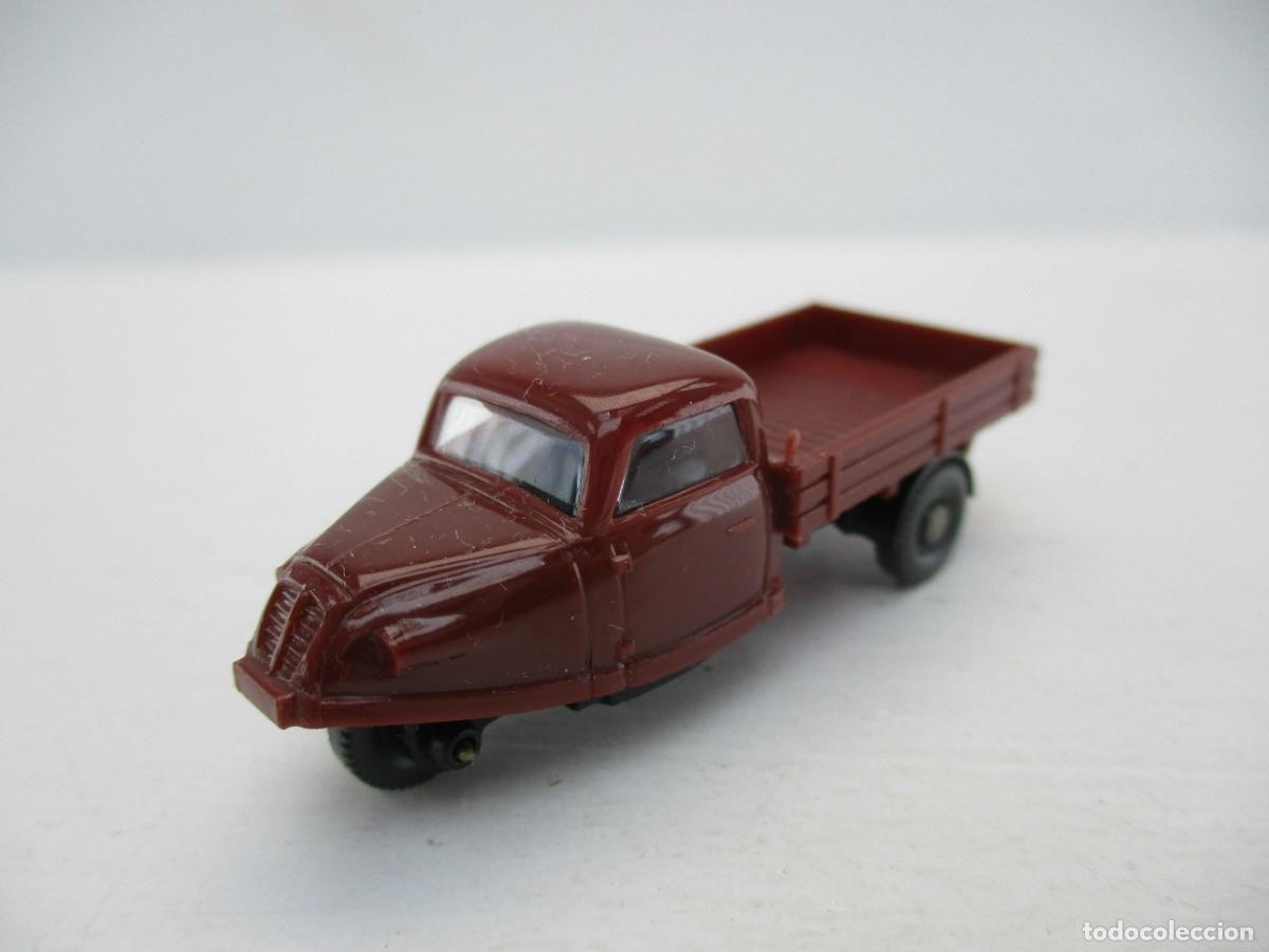 Coches a escala: COCHE ESCALA 1:87 REF B17 - Foto 1