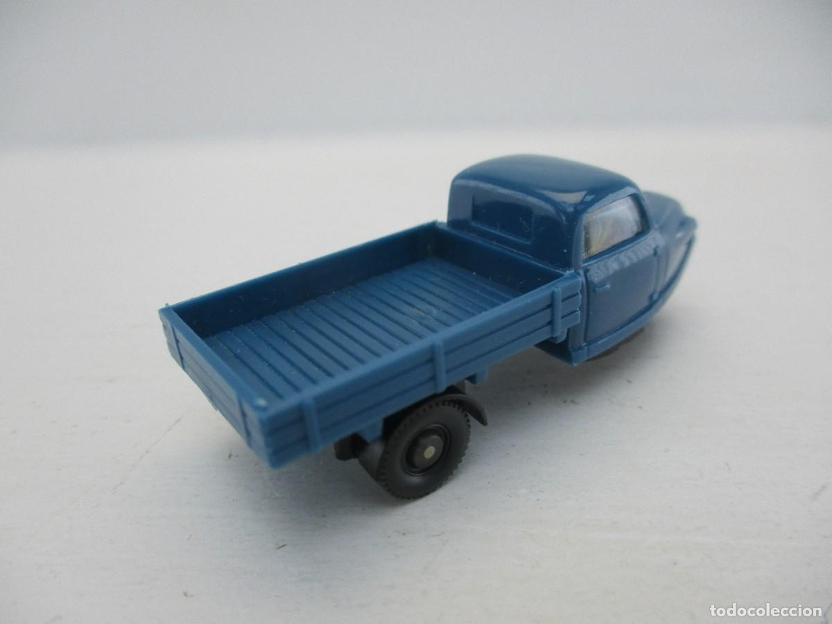 Coches a escala: COCHE ESCALA 1:87 REF B17 - Foto 2