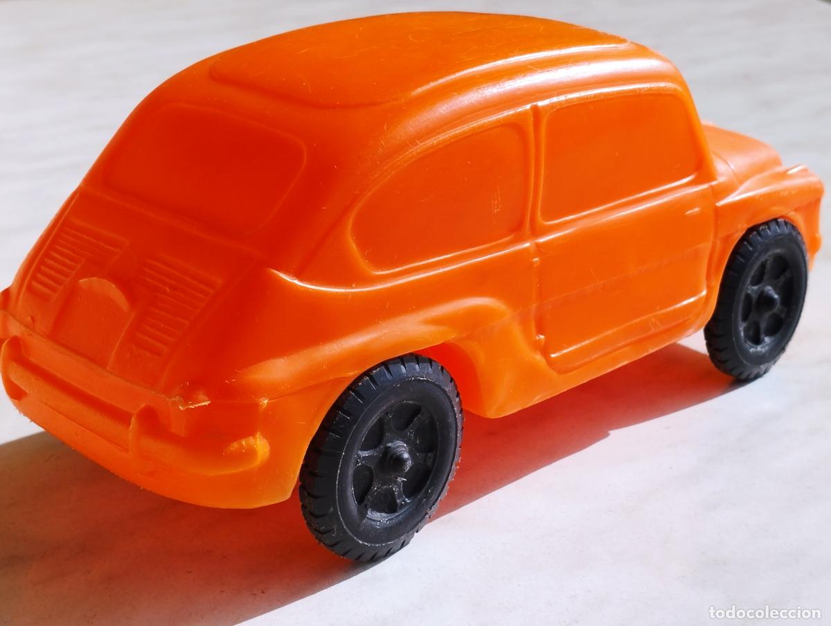 Coches a escala: SEAT 600 D PLASTICO GRANDE - Foto 3