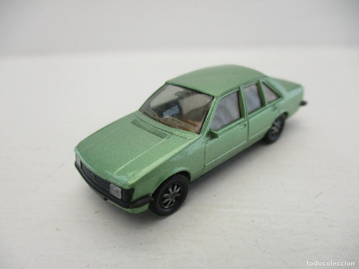 Coches a escala: COCHE ESCALA 1:87 REF B7 - Foto 1