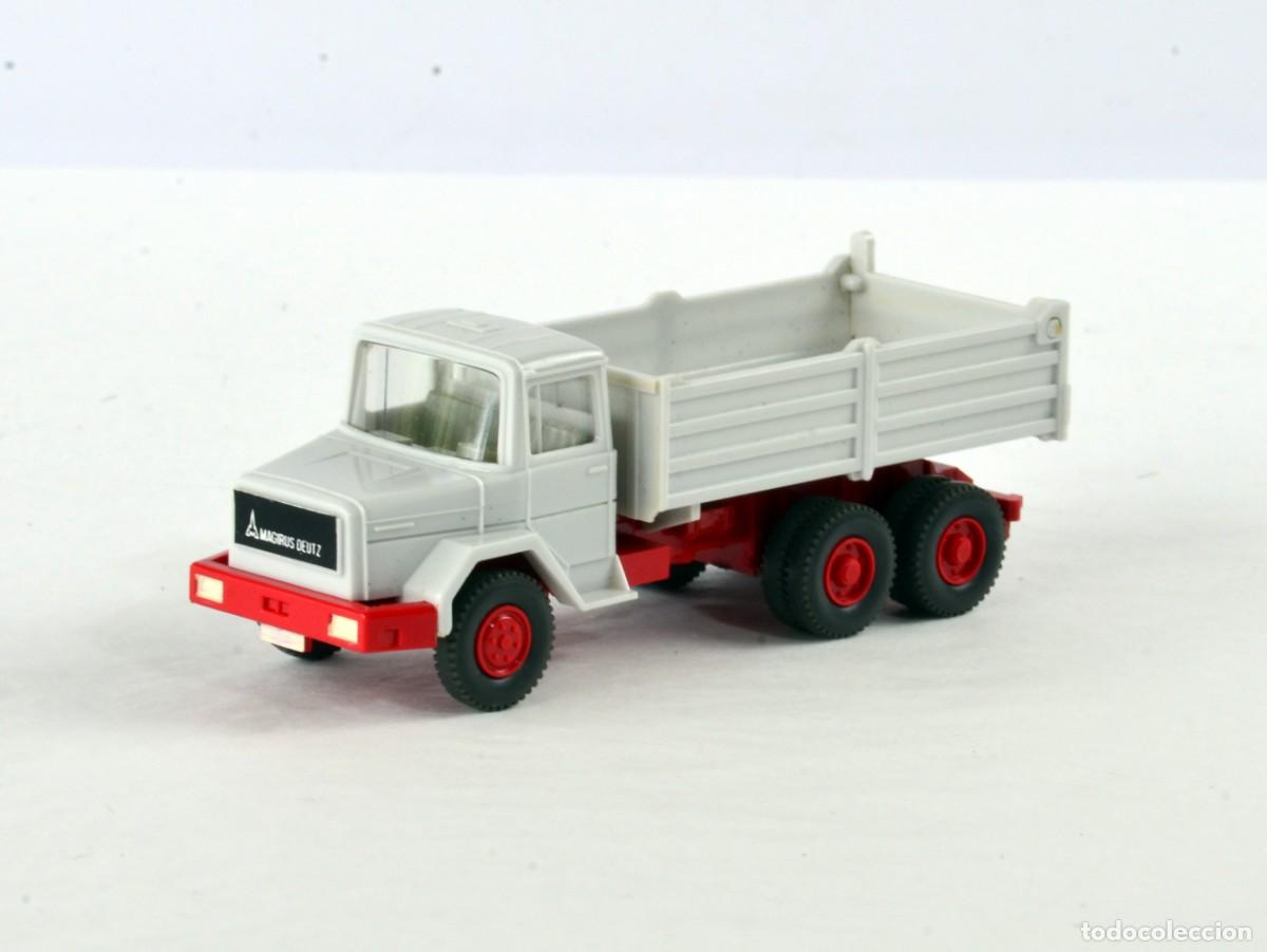 Coches a escala: Wiking Escala 1:87 H0 Antiguo Cami&oacute;n Volquete Magirus Deutz 1974 - 87