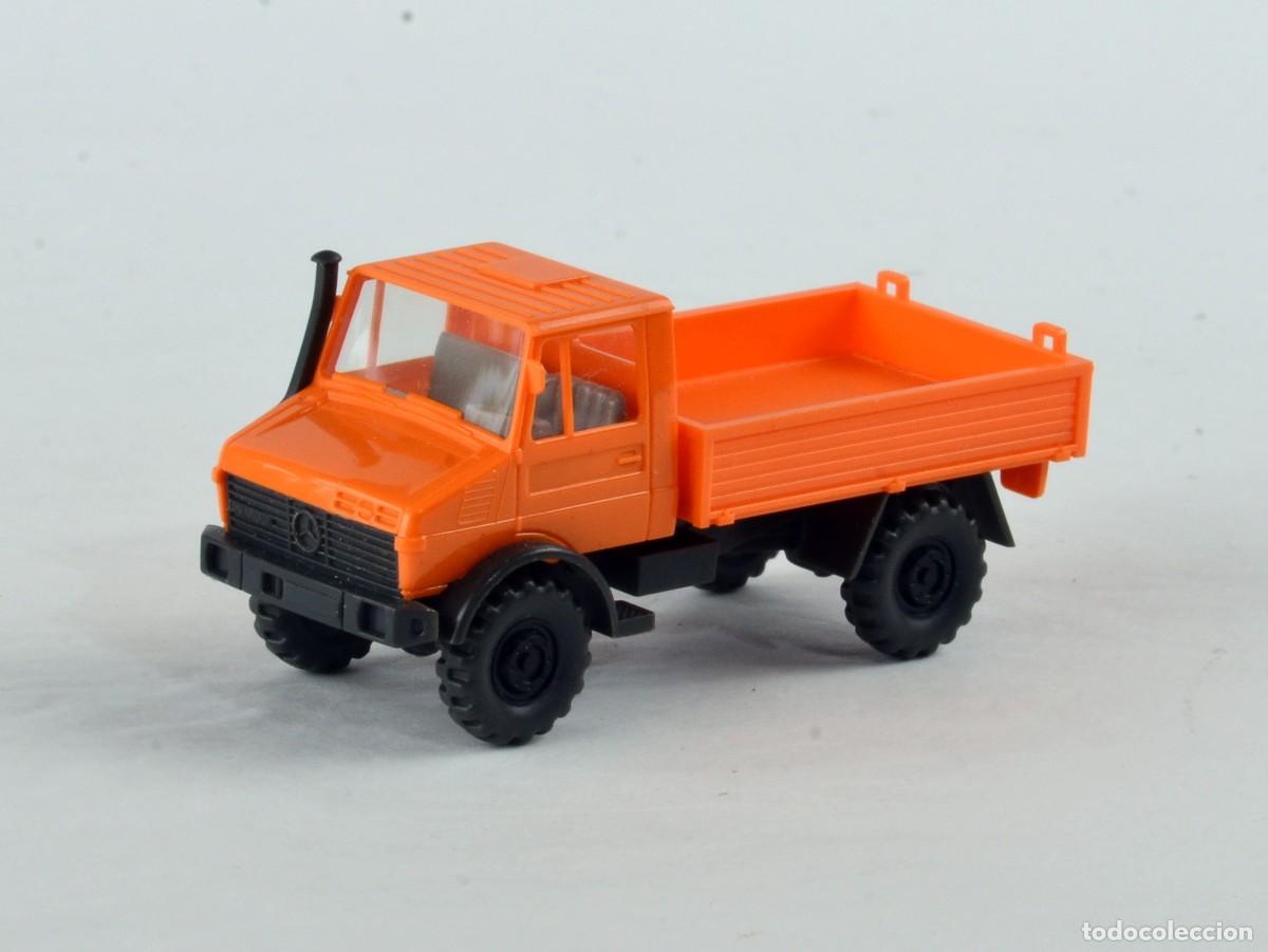 Coches a escala: Wiking Escala 1:87 H0 Unimog U1500L Naranja