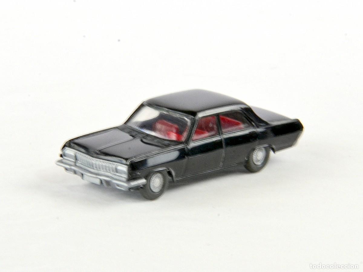 Coches a escala: Wiking Escala 1:87 H0 Antiguo Opel Admiral, 1976 - 1979 Negro
