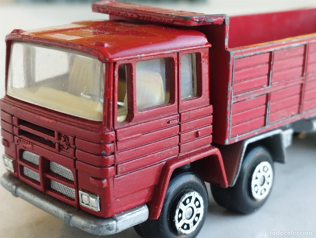 Coches a escala: CAMION PEGASO 1086 CABINA CUADRADA 4 EJES DE LA MARCA MIRA 1,64 METAL