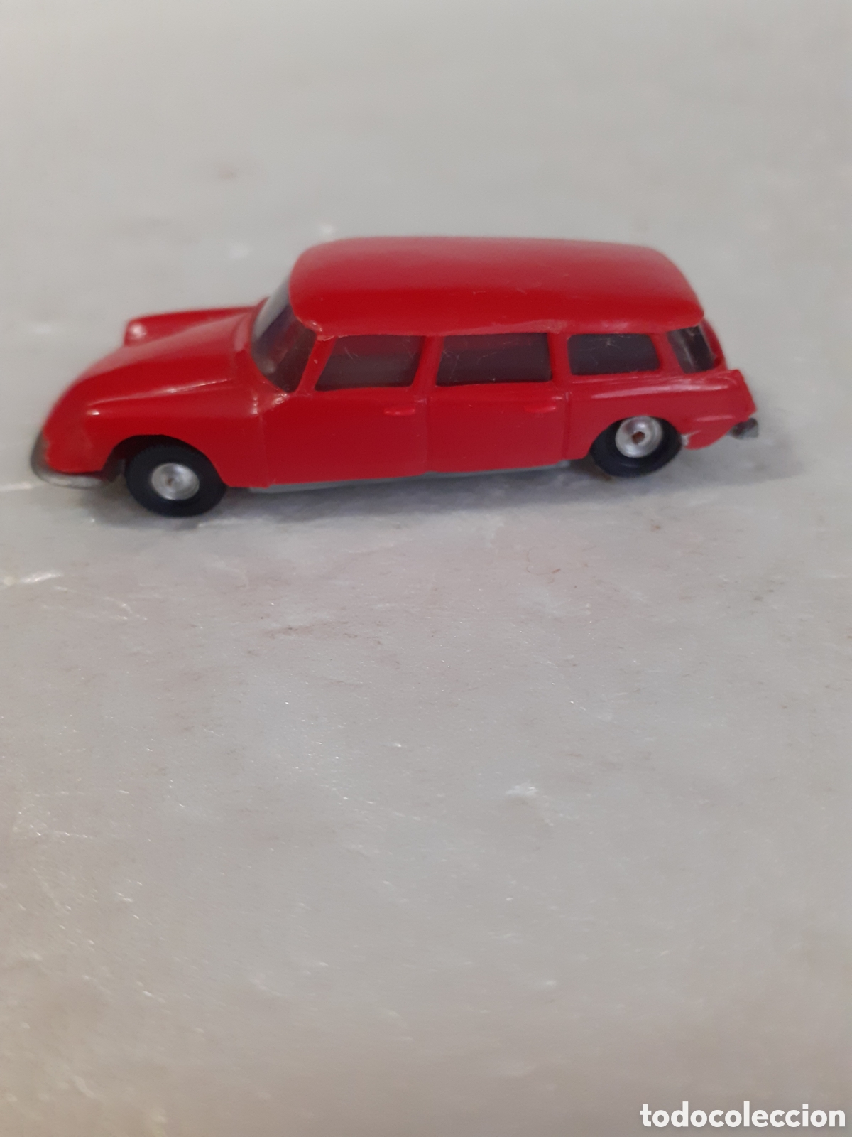 Coches a escala: EKO COCHE CITROEN DS 19 BREAK ROJO - Foto 1