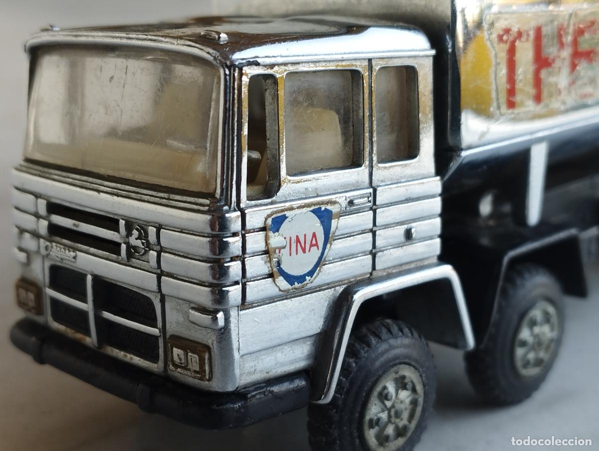 Coches a escala: CAMION PEGASO 1086 CABINA CUADRADA 4 EJES DE LA MARCA MIRA 1,64 OJO PRIMERA SERIE CROMADO