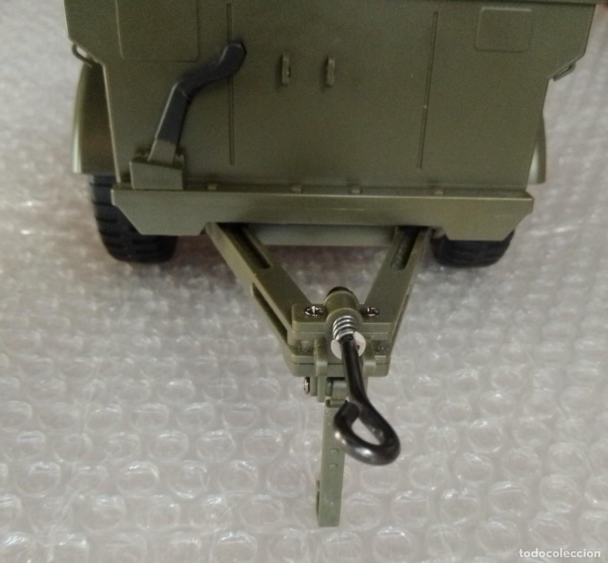 Coches a escala: Remolque para Jeep tipo Madelman.