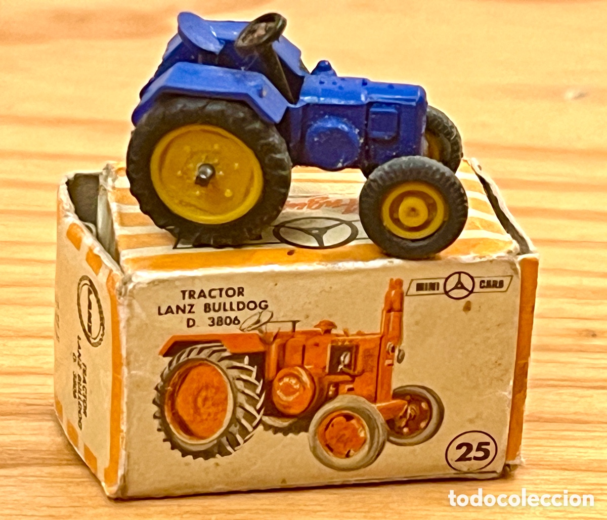 Coches a escala: TRACTOR ANGUPLAS CON CAJA