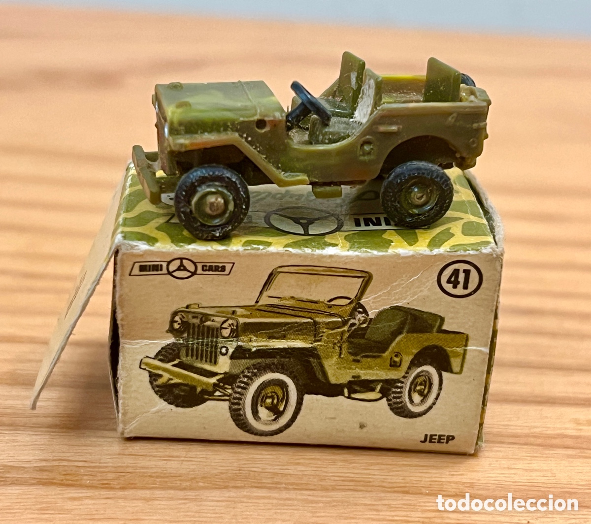Coches a escala: JEEP MILITAR ANGUPLAS CON SU CAJA