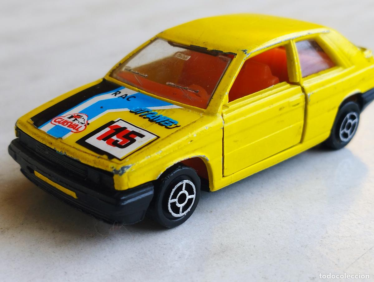 Coches a escala: RENAULT 11 AMARILLO DE GUISVAL CAMPEON 1,64