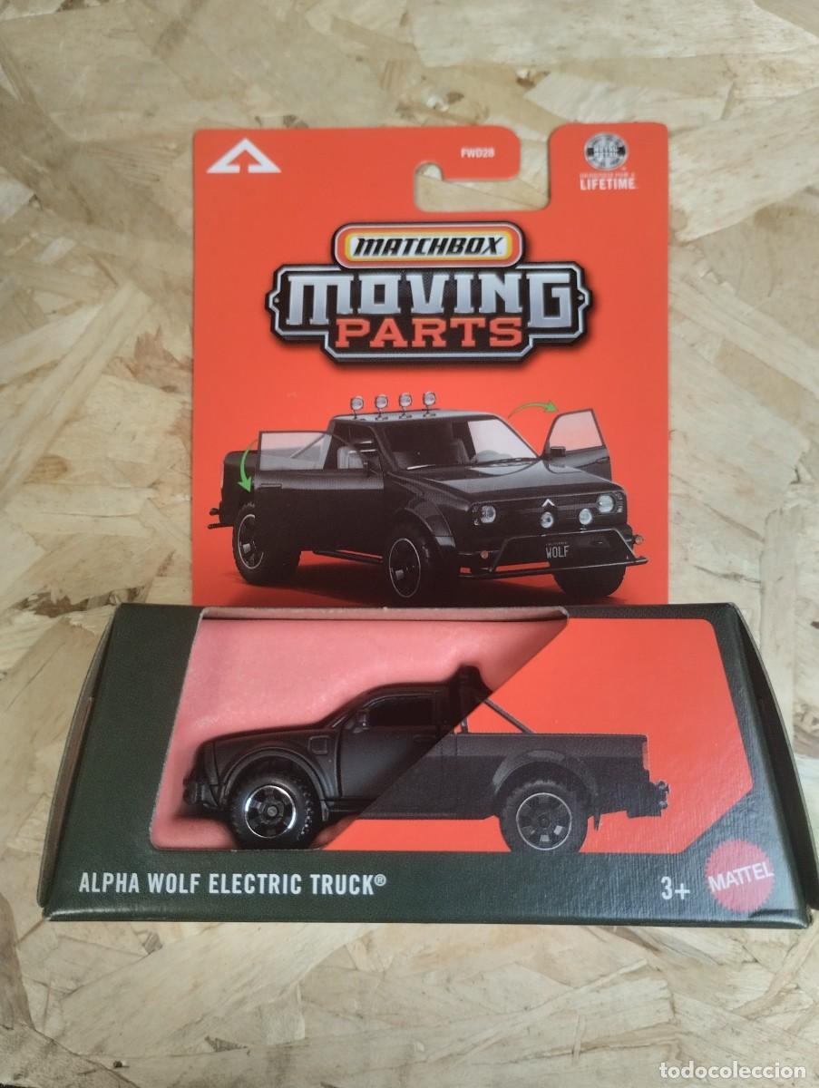 Coches a escala: Matchbox moving parts Alpha wolf truck