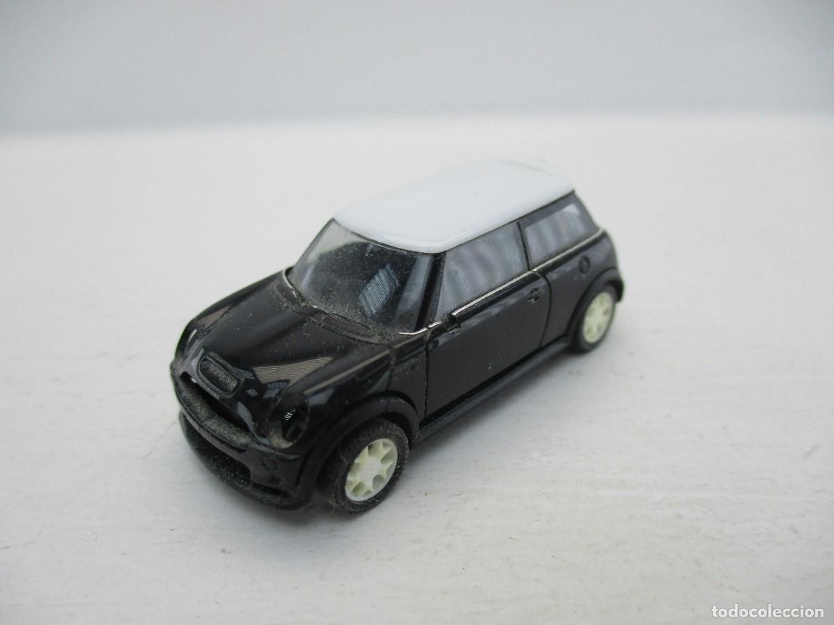 Auto in scala: COCHE ESCALA 1:87 REF FL