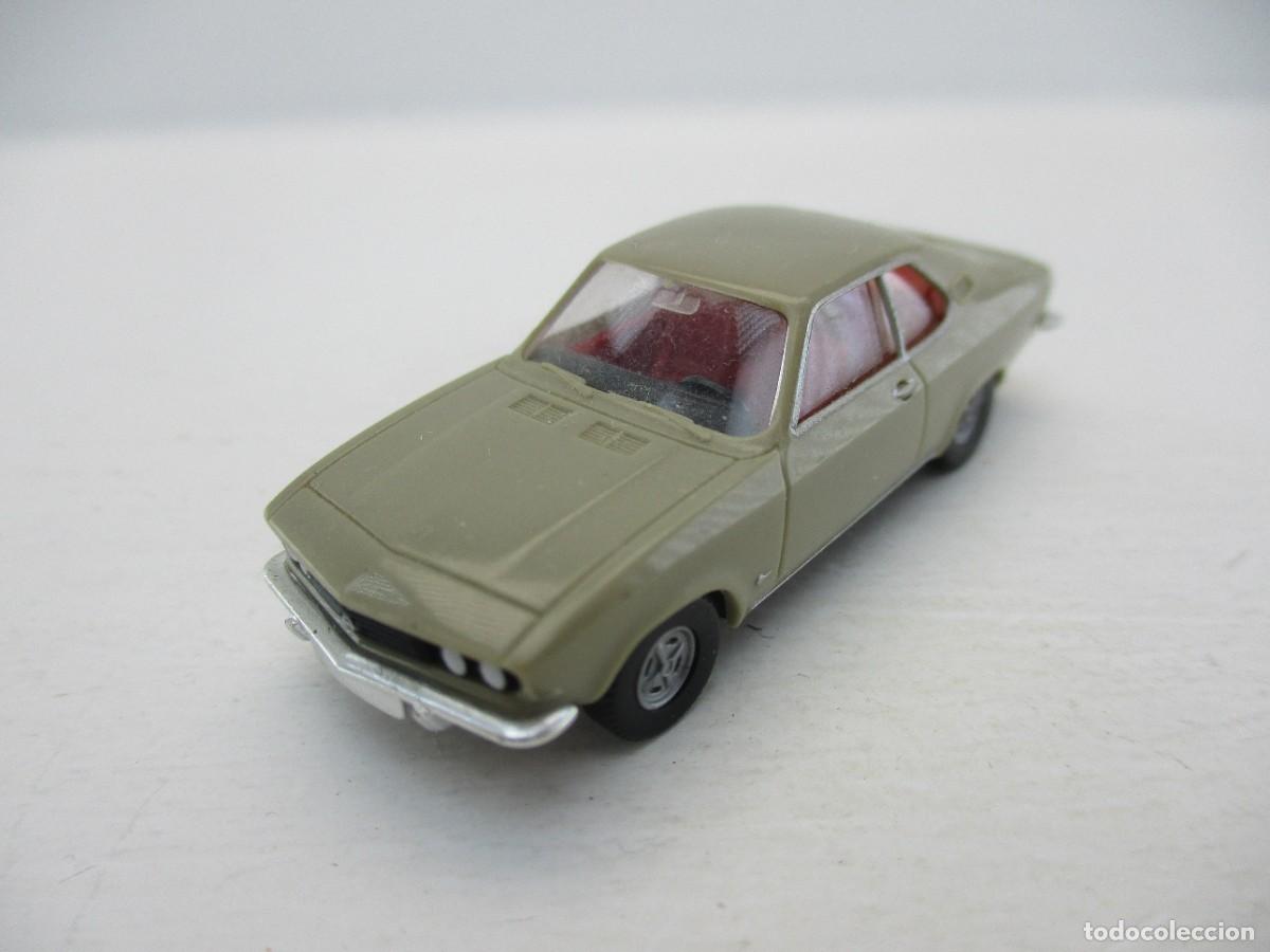 Auto in scala: COCHE ESCALA 1:87 REF FL