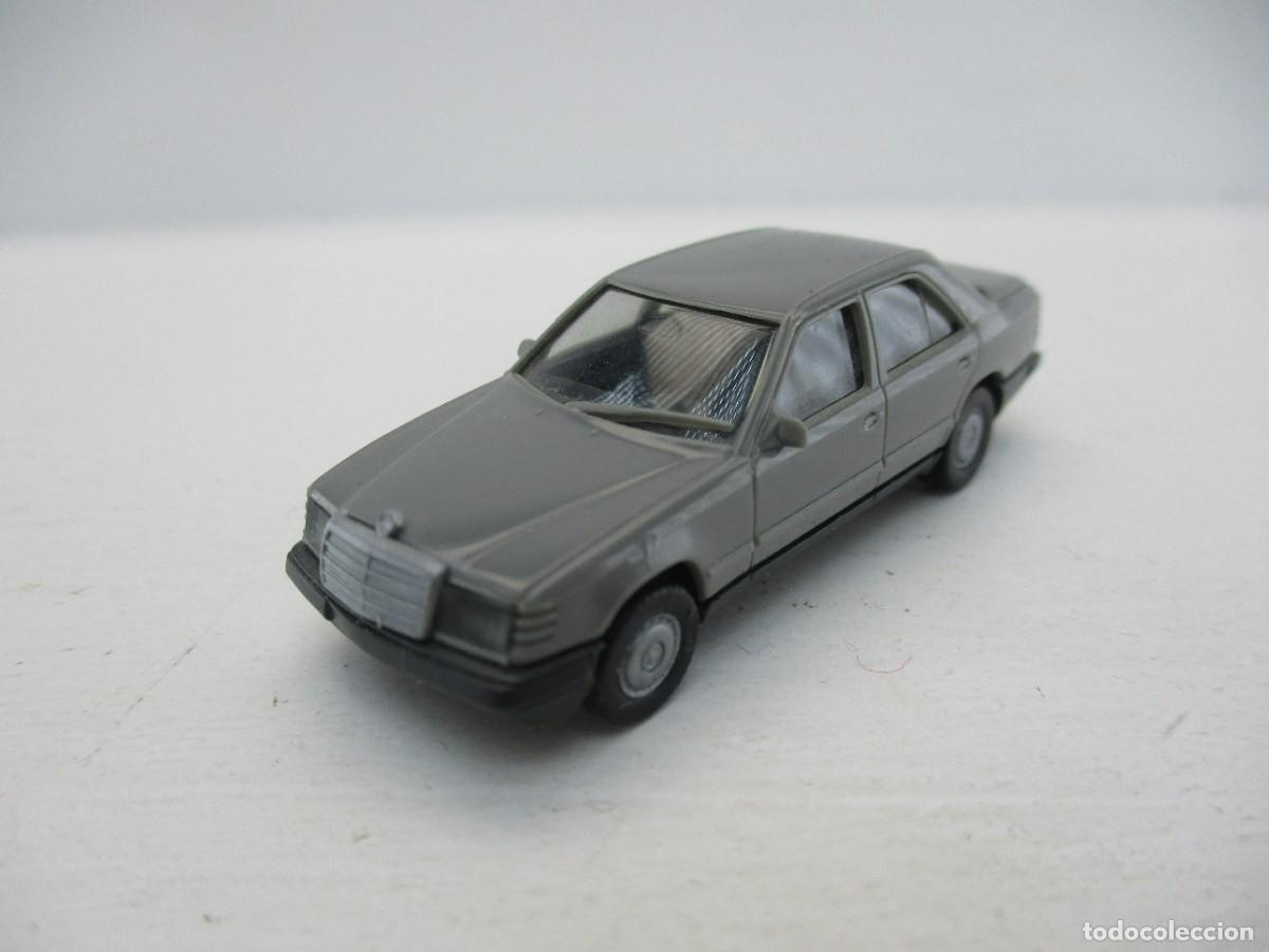 Auto in scala: COCHE ESCALA 1:87 REF FL