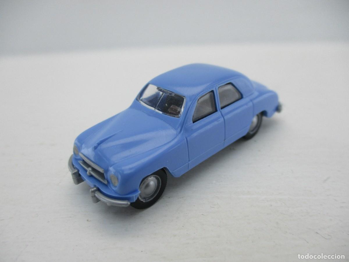 Auto in scala: COCHE ESCALA 1:87 REF FL