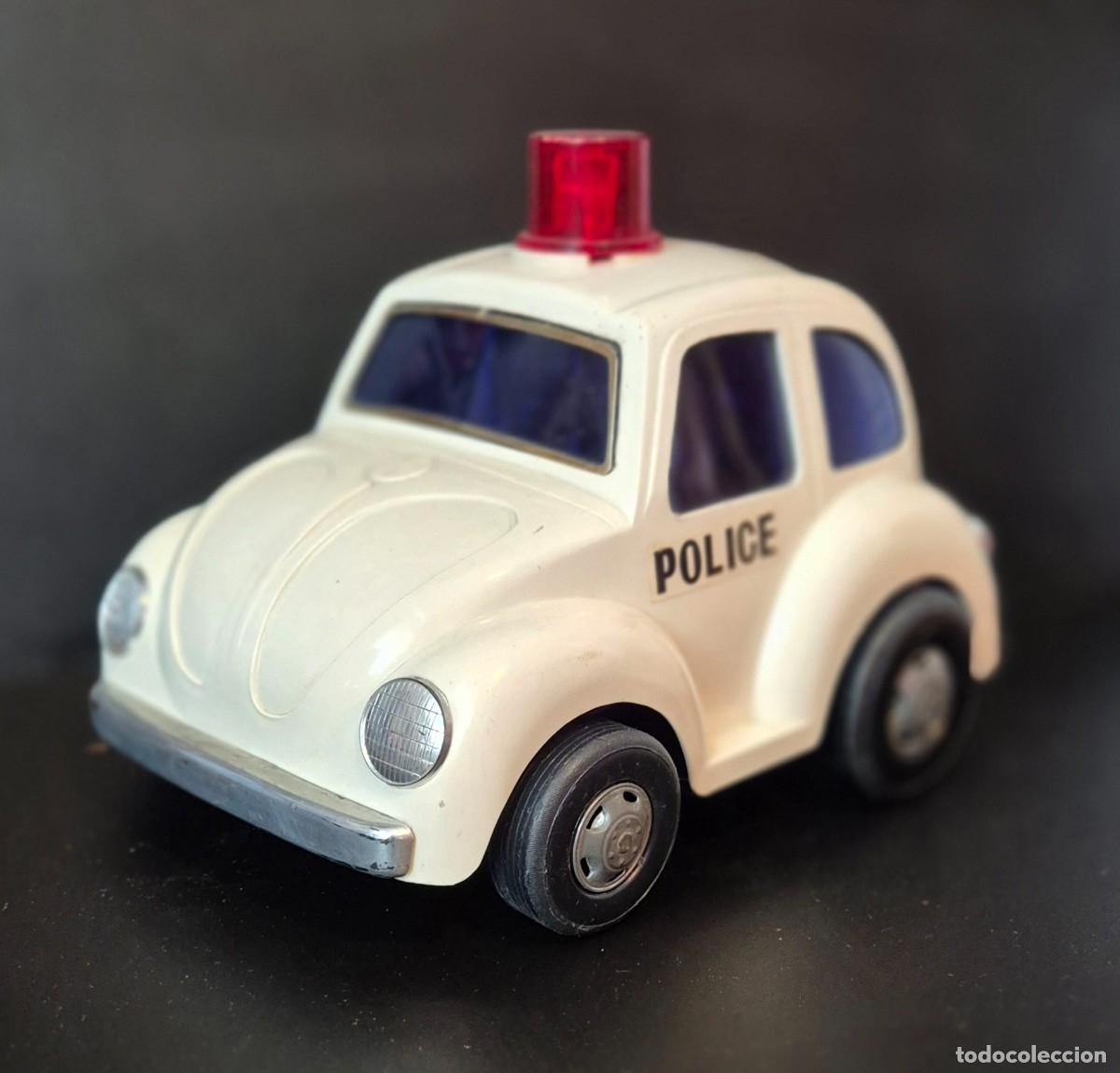 Auto in scala: DAIYA COCHE POLICIA JAPONES DESCONOZCO SI FUNCIONA y SI LE FALTA ALGUNA PIEZA