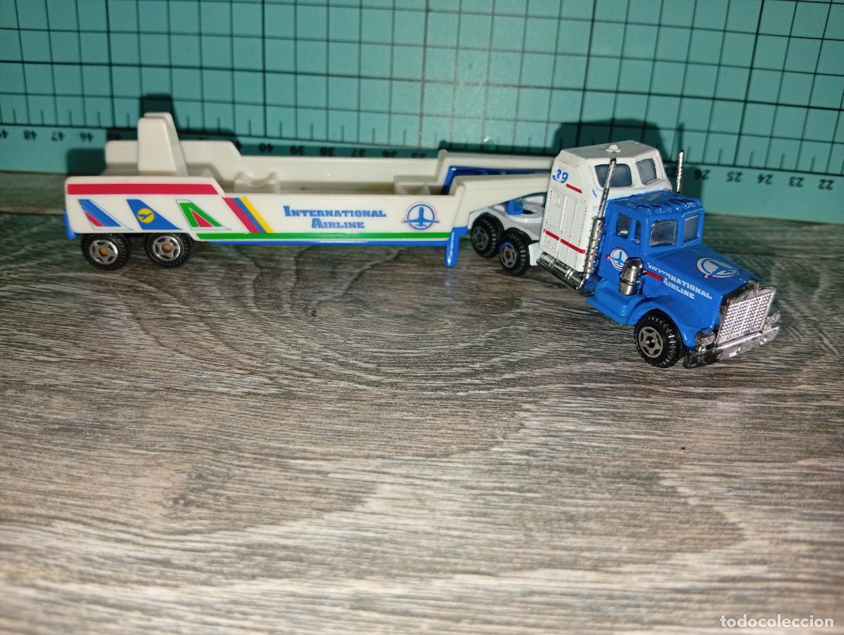 Coches a escala: Coche Camion Trailer Internacional Airline