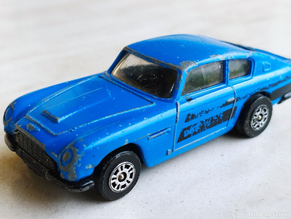 Coches a escala: ANTIGUO ASTON MARTIN DB6 DE CORGI JUNIORS 1,64