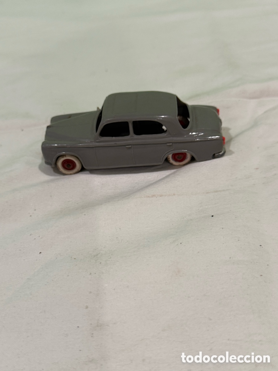 Coches a escala: NOREV PEUGEOT 403 CHASIS METALICO