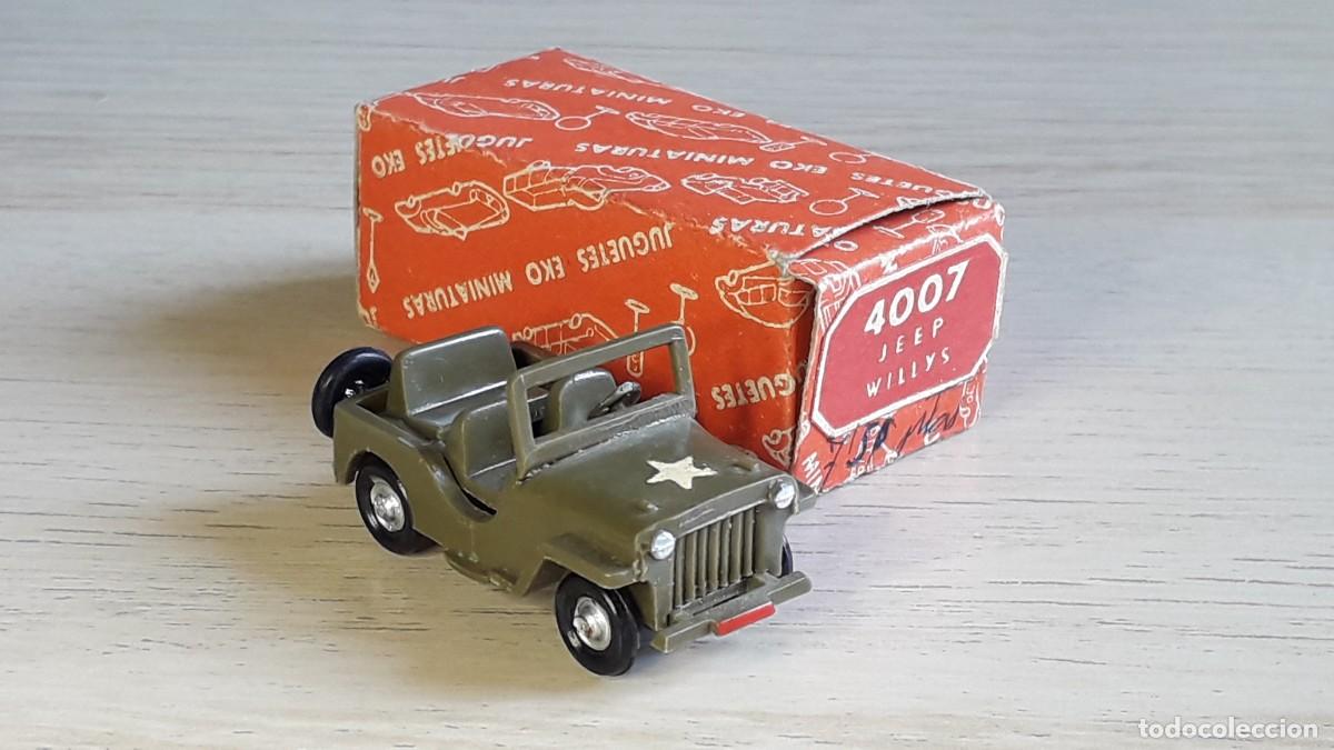 Coches a escala: Jeep Willys # 4007, pl&aacute;stico esc. 1/87 H0 1/88, Eko made in Spain, original a&ntilde;os 60.